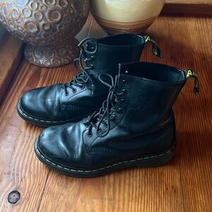 Size 8 black Dr.Martins
